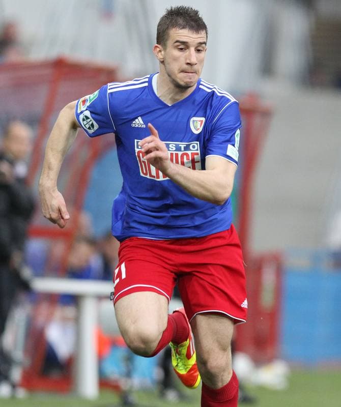 Football. I liga. Piast Gliwice - Olimpia Elblag. 18.04.2012
