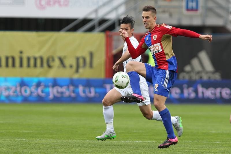 Football. Ekstraklasa. Piast Gliwice - Pogon Szczecin. 01.05.2016