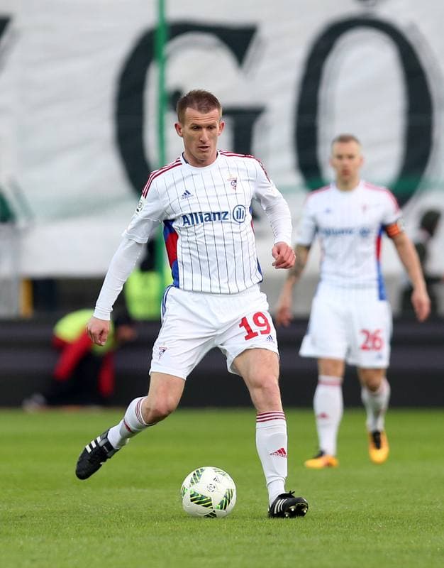 Football. PKO BP Ekstraklasa. Gornik Zabrze - Pogon Szczecin. 01.04.2016