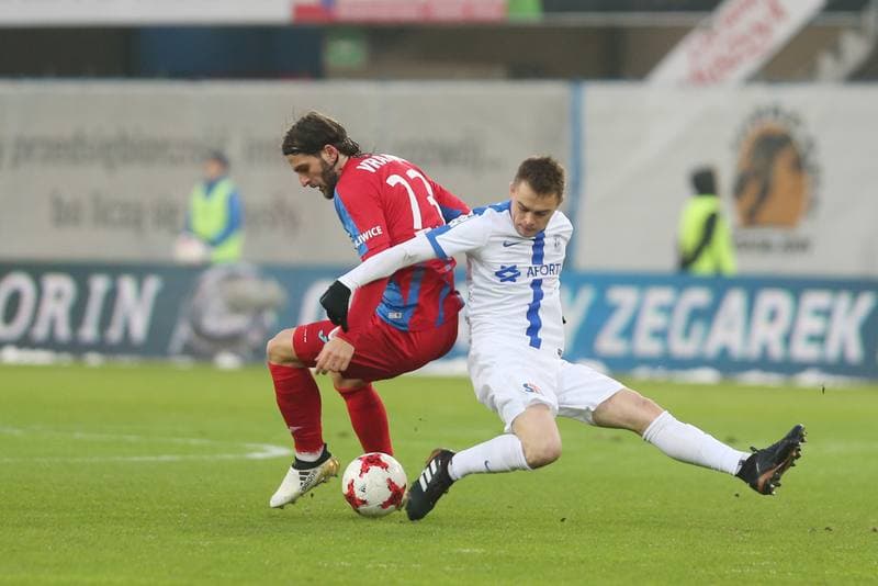 Football. Lotto Ekstraklasa. Piast Gliwice - Lech Poznan. 03.12.2017