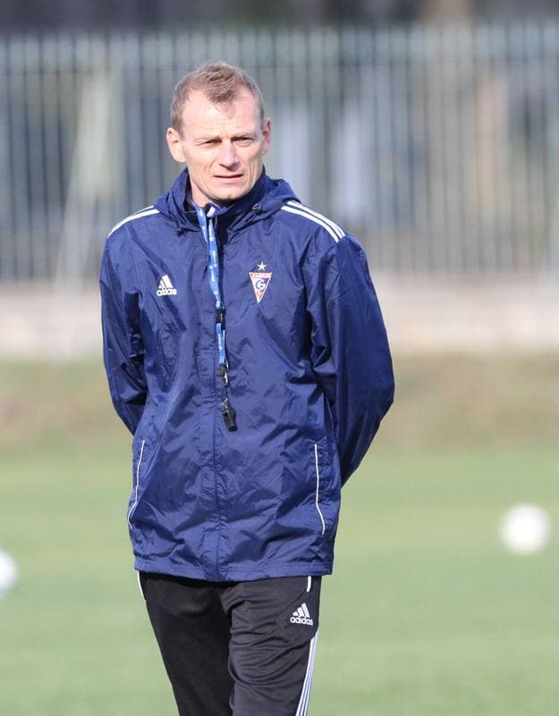 Football. Gornik Zabrze. Training. 01.11.2013
