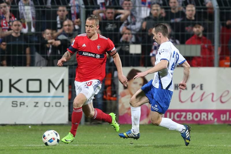 Football. Nice I Liga. MKS Kluczbork - Gornik Zabrze. 01.04.2017