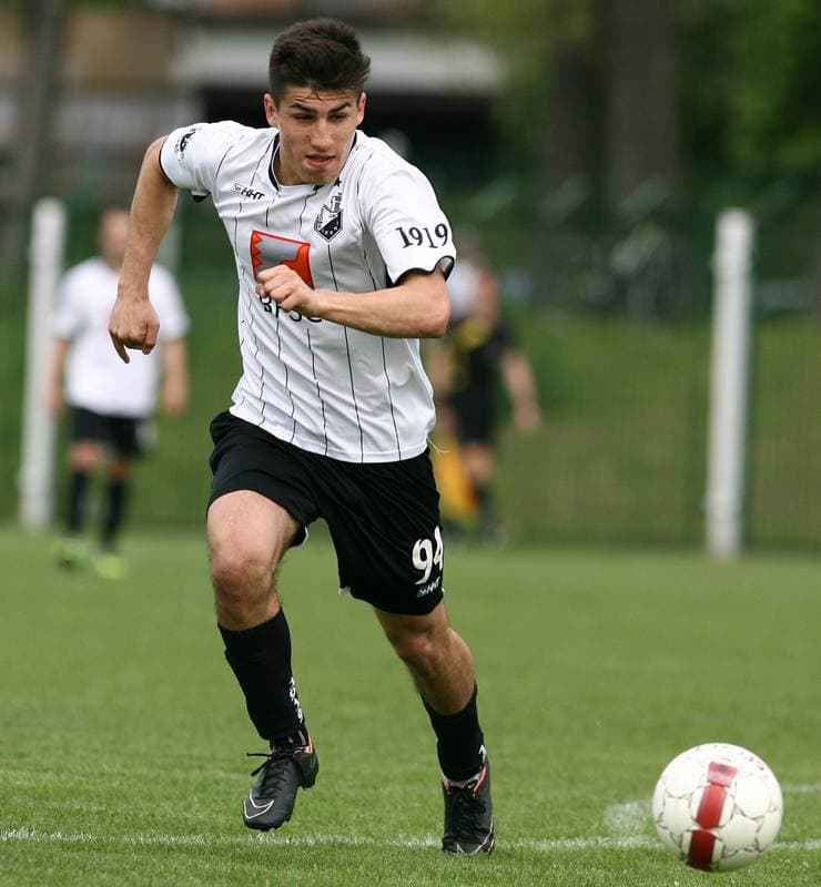 Football. III Liga Opolsko Slaska. Grunwald Ruda Slaska - Szombierki Bytom. 09.05.2015