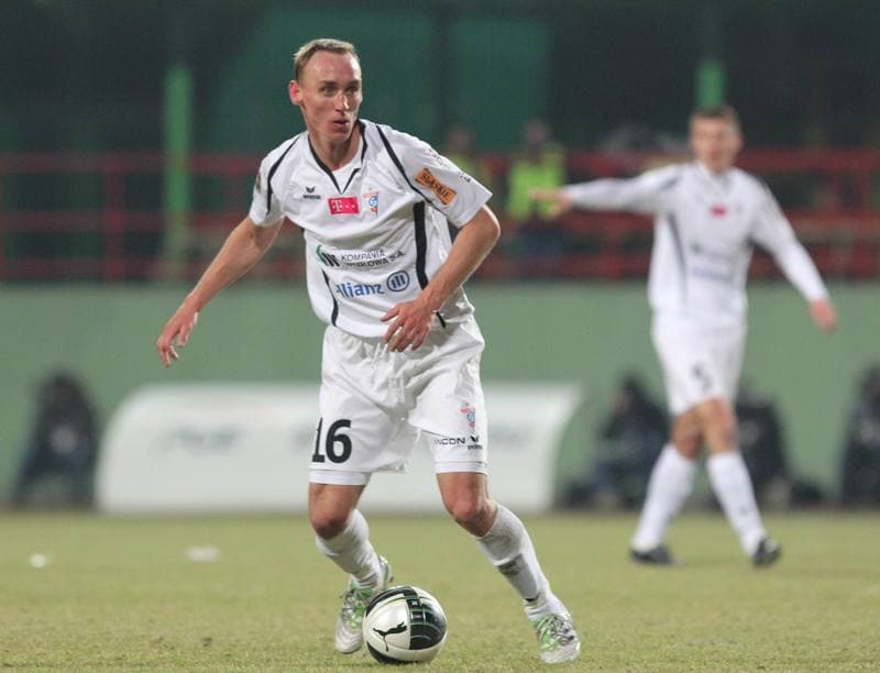 Football. Belchatow Ekstraklasa. GKS Belchatow - Gornik Zabrze. 08.04.2011