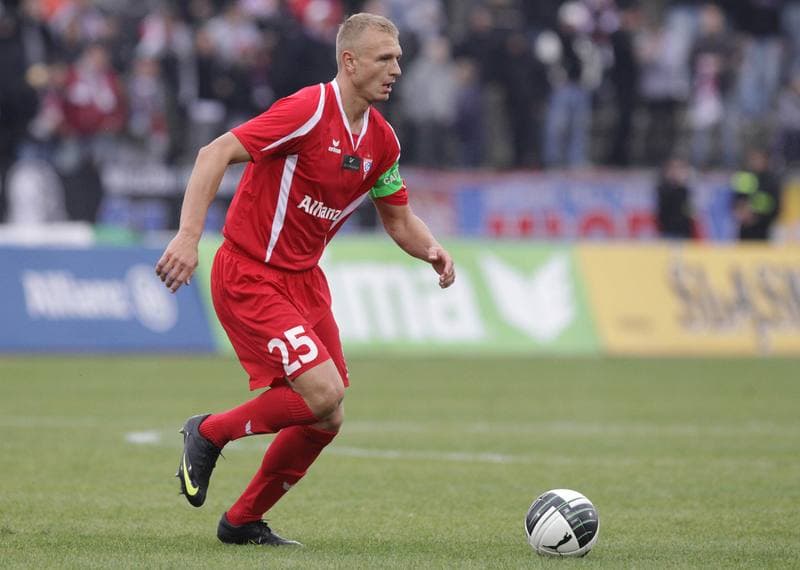 Football. PKO BP Ekstraklasa. Gornik Zabrze - Lech Poznan. 24.10.2010