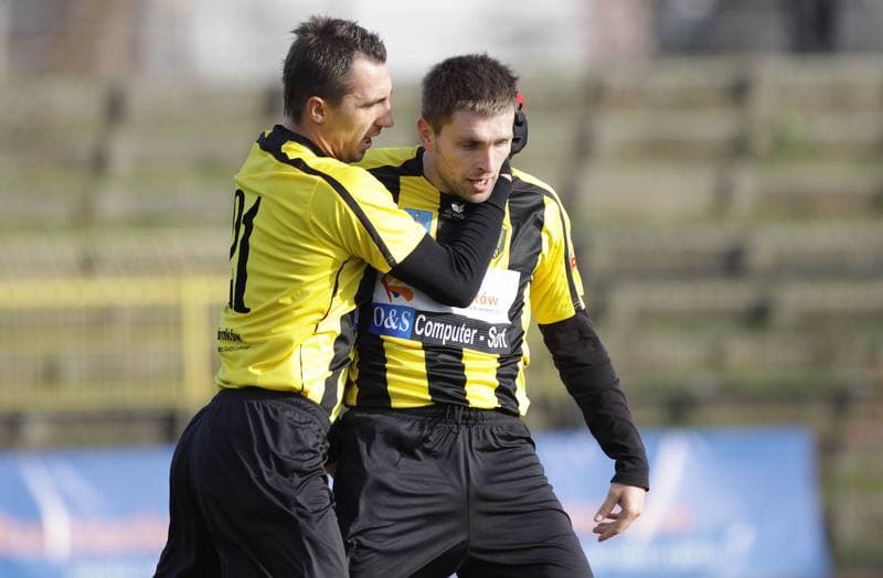 Football. I liga. Ruch Radzionkow - Gornik Leczna. 13.11.2010