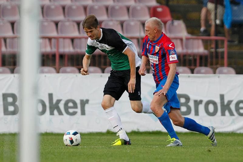 Football. II Liga. Polonia Bytom - GKS Belchatow. 19.08.2016