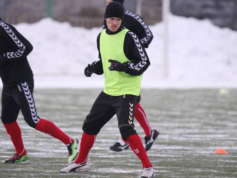 Football. Polonia Bytom. Training. 05.01.2011