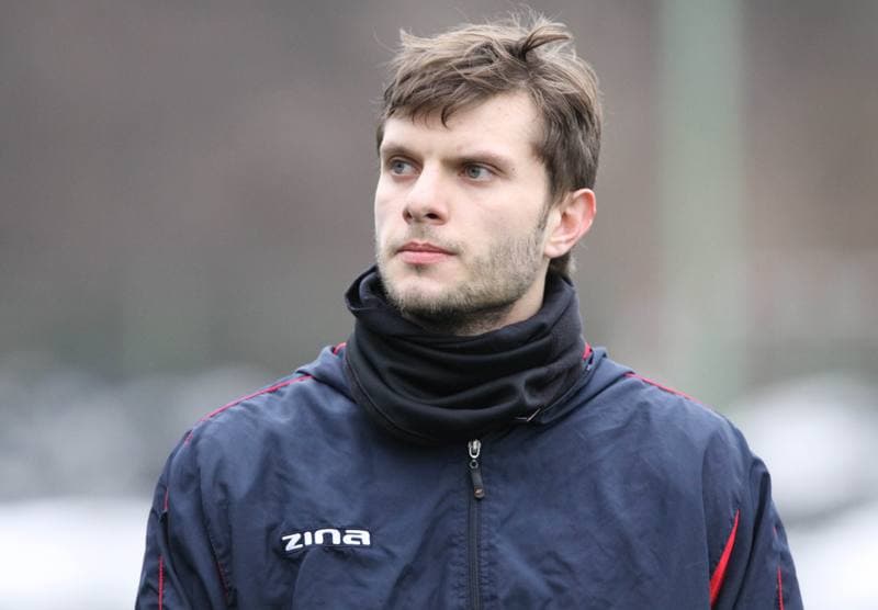 Football. Sparing. Ruch Chorzow - Dolcan Zabki. 05.02.2011