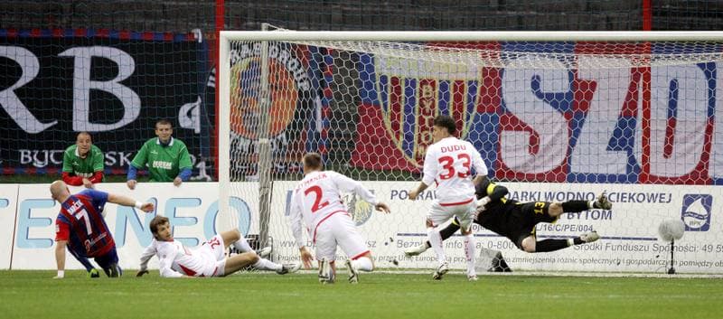 Football. Ekstraklasa. Polonia Bytom - Widzew Lodz. 01.10.2010