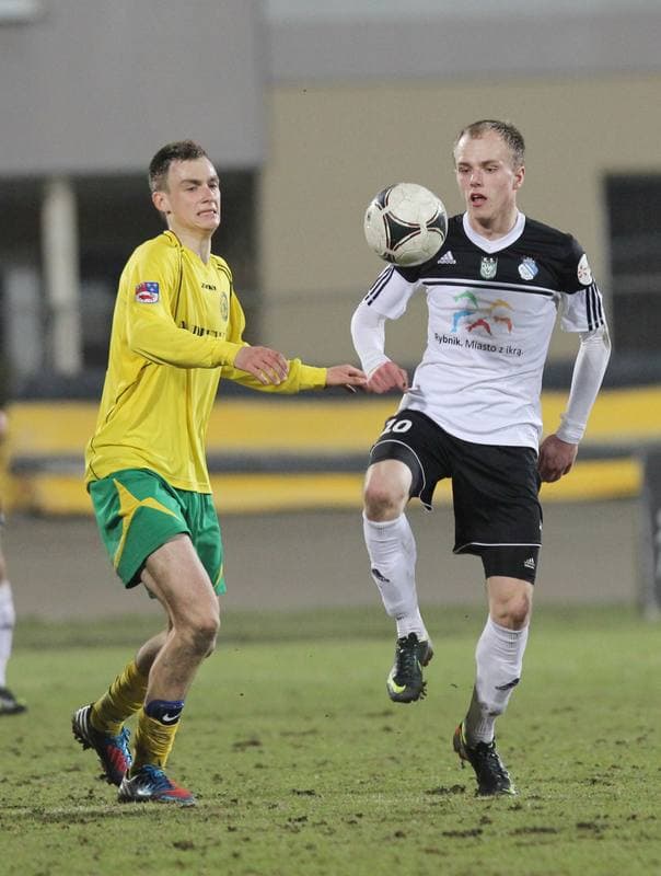 Football. II liga - grupa Zachodnia. Energetyk ROW Rybnik - Tur Turek. 12.04.2013