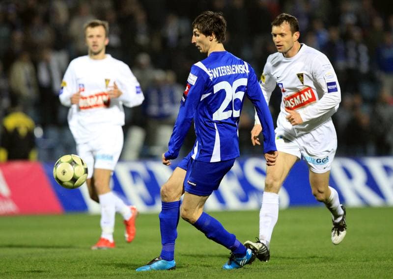 Football. Remes Puchar Polski. Ruch Chorzow - Pogon Szczecin. 06.04.2010