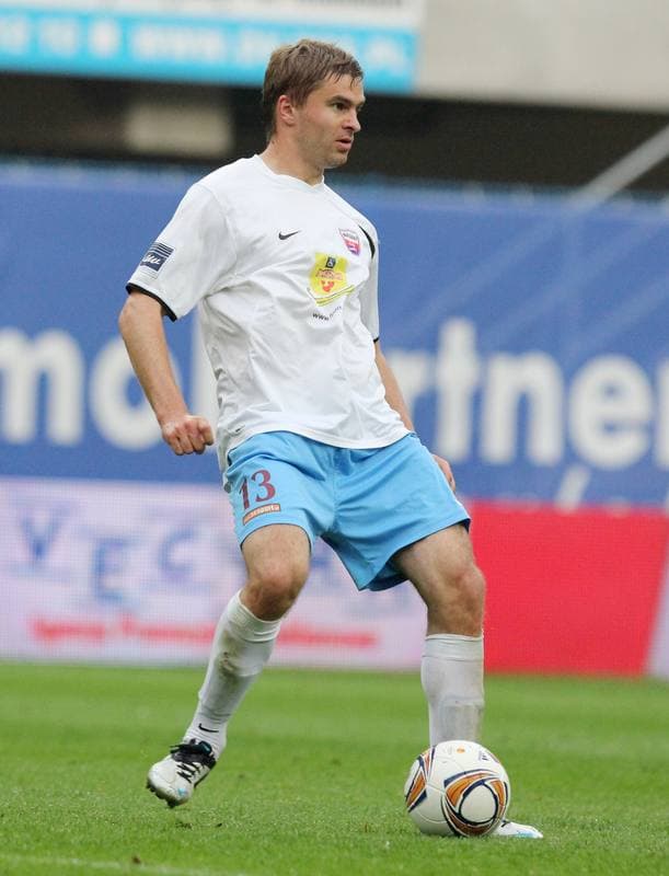 Football. Sparing. Piast Gliwice - Kolejarz Stroze. 10.03.2012