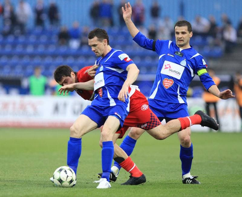 Football. Ekstraklasa. Ruch Chorzow - Odra Wodzislaw. 20.04.2010