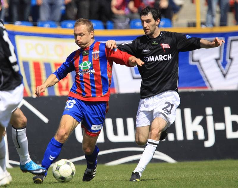 Football. Bytom Ekstraklasa. Polonia Bytom - Cracovia Krakow. 10.05.2011