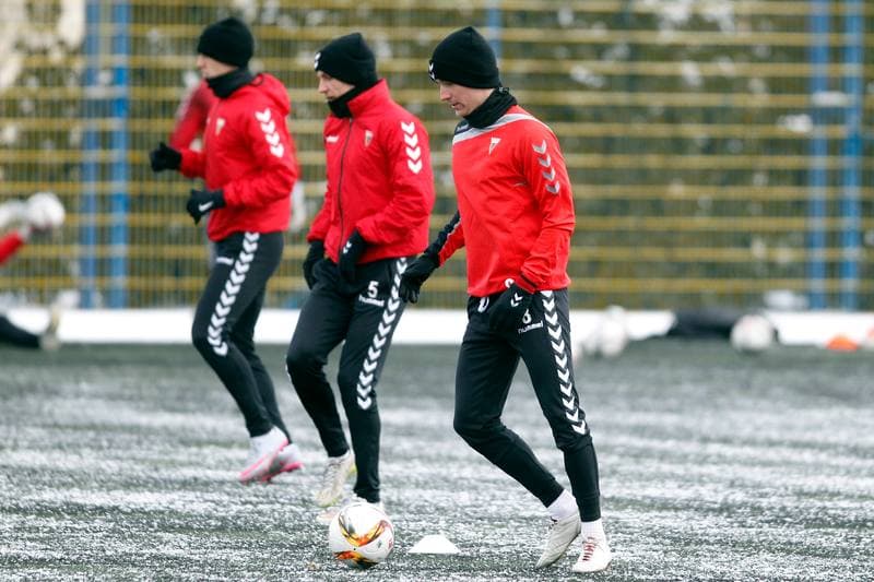Football. GKS Tychy. Training. 06.01.2017