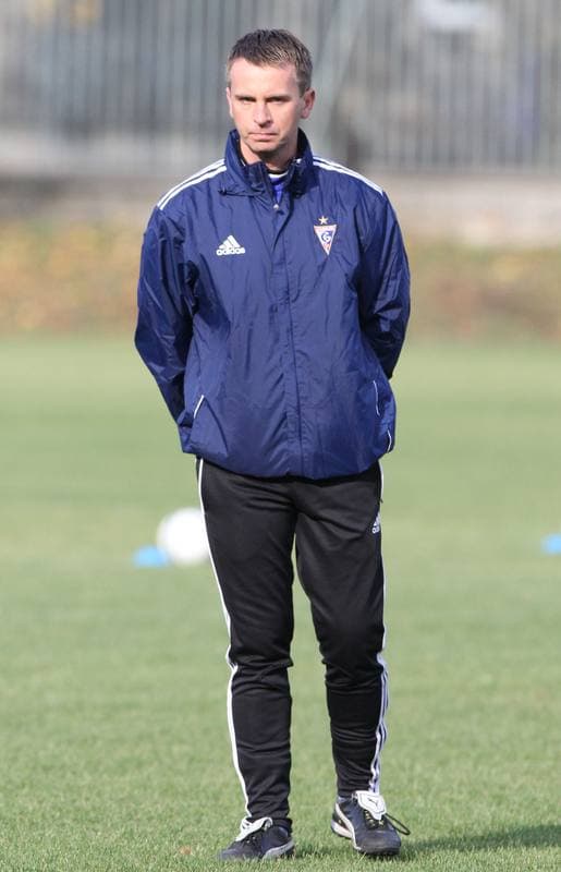 Football. Gornik Zabrze. Training. 01.11.2013