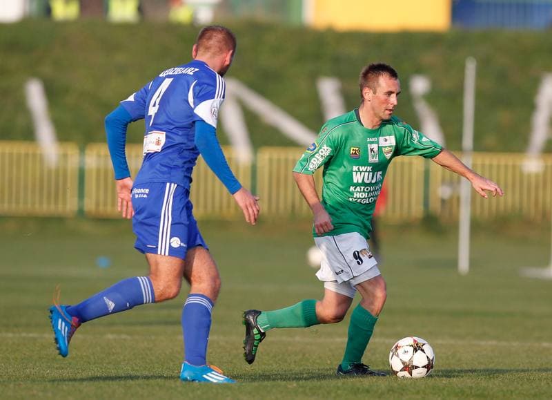 Football. II Liga Opolsko Slaska. Rozwoj Katowice - Nadwislana Gora. 15.11.2014