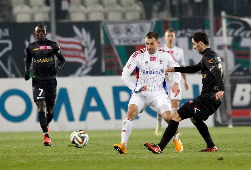 Football. T-Mobile Ekstraklasa. Cracovia Krakow - Gornik Zabrze. 24.11.2014