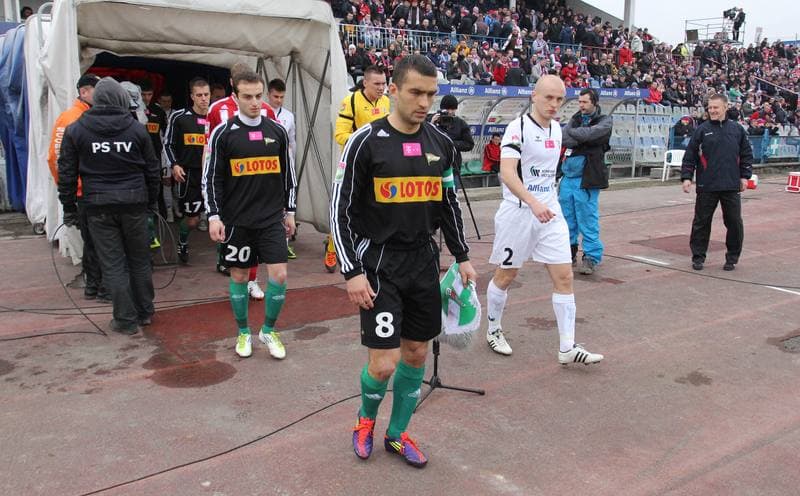 Football. T-Mobile Ekstraklasa. Gornik Zabrze - Lechia Gdansk. 10.03.2012