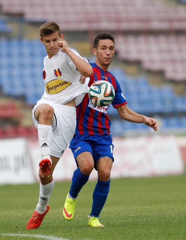 Football. II Liga. Polonia Bytom - Olimpia Zambrow. 15.08.2015