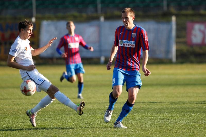 Football. Haiz IV Liga. Polonia Bytom - Slask Swietochlowice. 17.11.2018