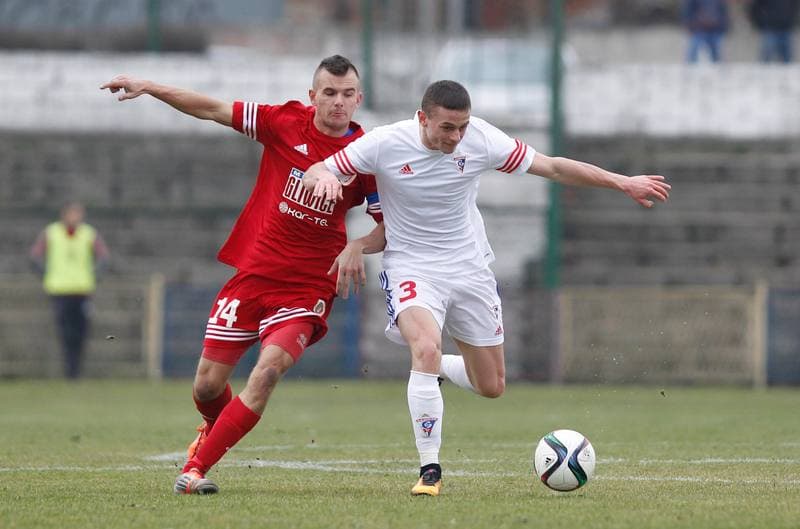 Football. III Liga. Gornik II Zabrze - Piast II Gliwice. 13.03.2016