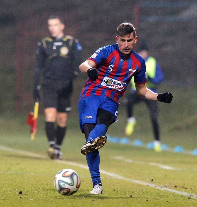 Football. II Liga. Polonia Bytom - Wisla Pulawy. 28.11.2015