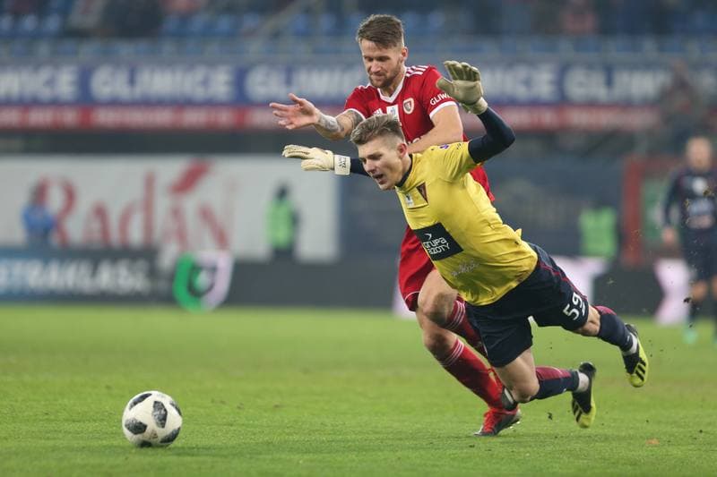 Football. Lotto Ekstraklasa. Piast Gliwice - Pogon Szczecin. 03.12.2018