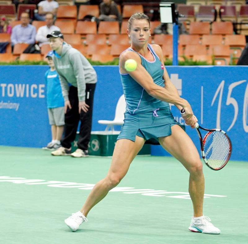 Tennis. Katowice Open 2015. Camila Giorgi - Magda Linette. 08.04.2015
