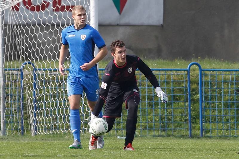 Football. Centralna Liga Juniorow. Piast Gliwice - Pogon Szczecin. 22.10.2016