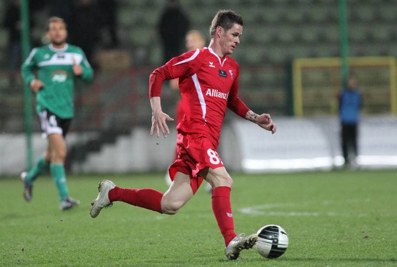 Football. Belchatow Ekstraklasa. GKS Belchatow - Gornik Zabrze. 08.04.2011