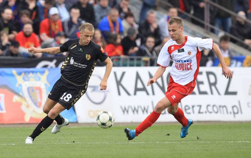 Football. Ekstraklasa. Piast Gliwice - Korona Kielce. 03.04.2010
