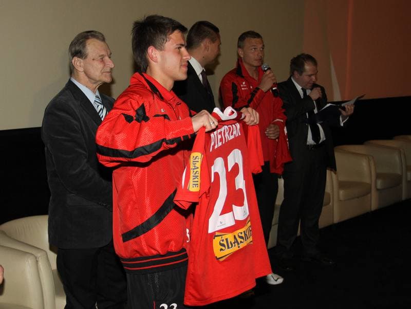 Football. Gornik Zabrze. Presentation. 22.02.2011