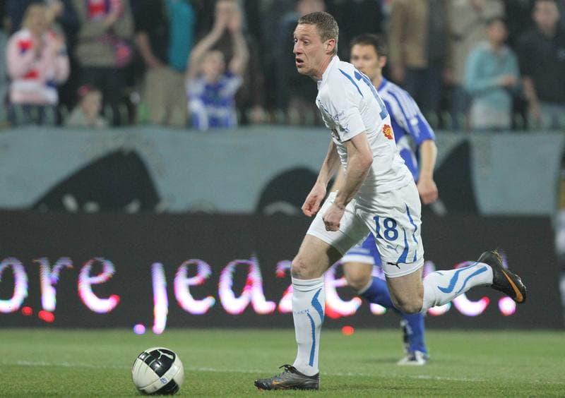 Football. Bytom I liga. Ruch Radzionkow - Odra Wodzislaw Slaski. 17.04.2011