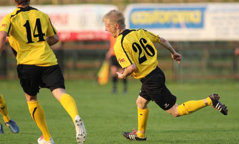 Football. Bytom I liga. Ruch Radzionkow - LKS Lodz. 29.04.2011