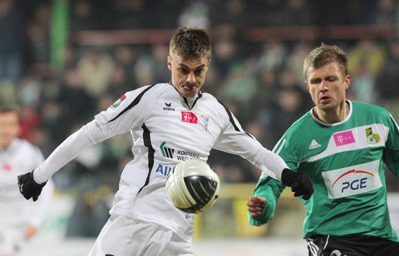 Football. PKO BP Ekstraklasa. GKS Belchatow - Gornik Zabrze. 08.04.2011