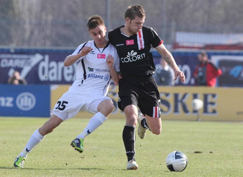 Football. T-Mobile Ekstraklasa. Gornik Zabrze - LKS Lodz. 17.03.2012