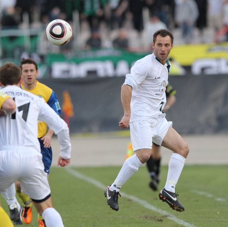Football. II liga. ROW Rybnik - Elana Torun. 13.04.2012