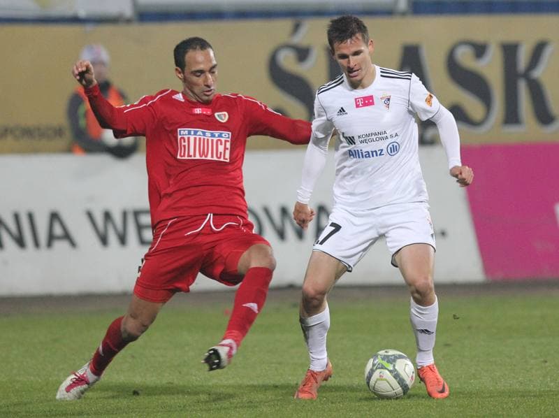 Football. T-Mobile Ekstraklasa. Gornik Zabrze - Piast Gliwice. 25.02.2013
