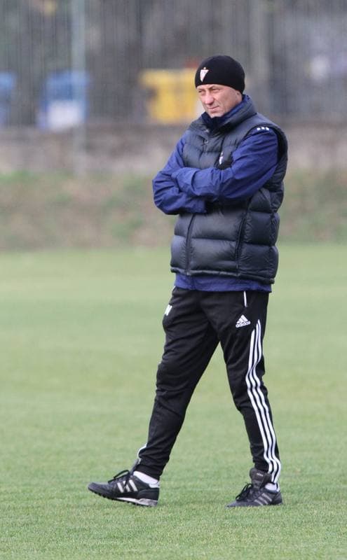 Football. Gornik Zabrze. Training. 12.11.2013