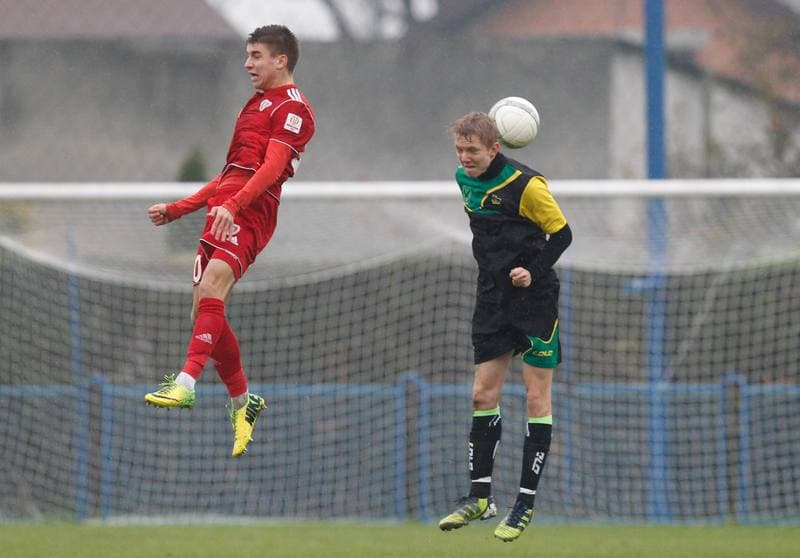 Football. III Liga. Piast II Gliwice - GKS Jastrzebie. 08.11.2014