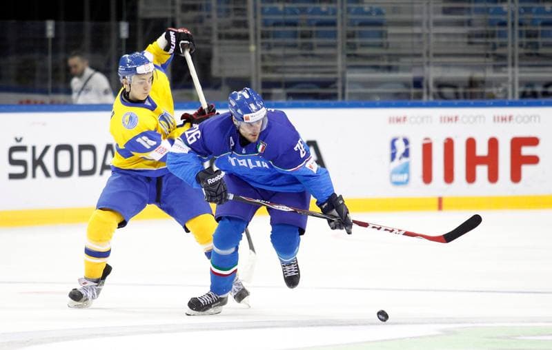 Ice Hockey. IIHF World Championship Division 1A. Ukraine - Italy. 20.04.2015
