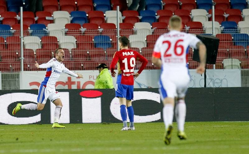 Football. T-Mobile Ekstraklasa. Gornik Zabrze - Piast Gliwice. 14.09.2014