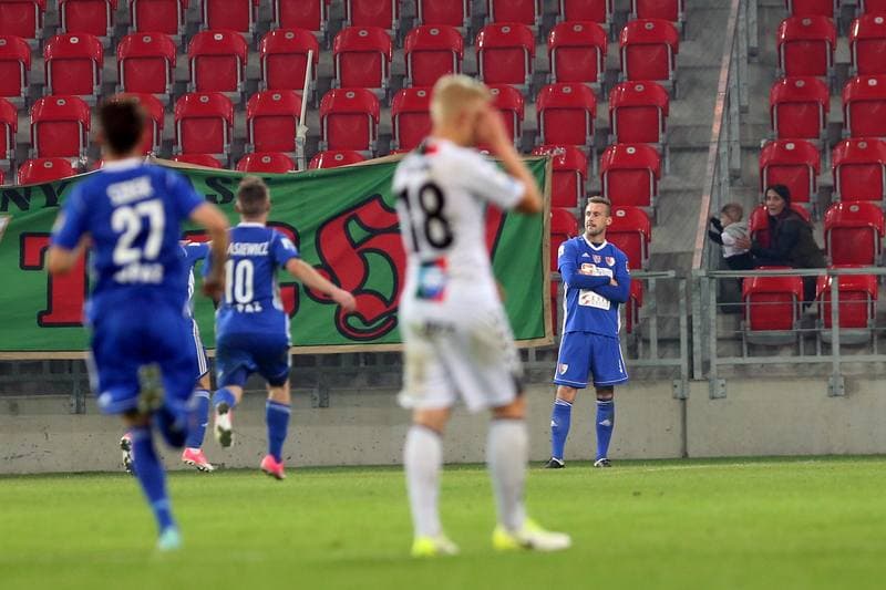 Football. Nice I Liga. GKS Tychy - Pogon Siedlce. 30.09.2017
