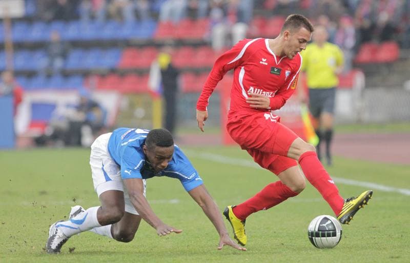 Football. T-Mobile Ekstraklasa. Gornik Zabrze - Lech Poznan. 10.03.2013
