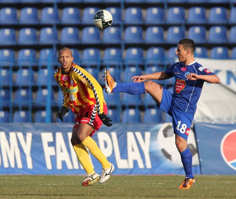 Football. T-Mobile Ekstraklasa. Ruch Chorzow - Korona Kielce. 10.12.2011