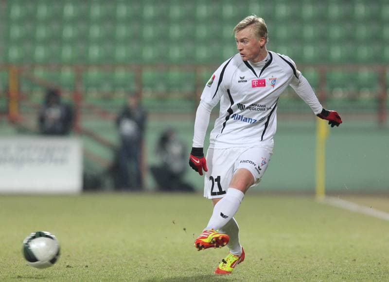 Football. T-Mobile Ekstraklasa. GKS Belchatow - Gornik Zabrze. 27.02.2012