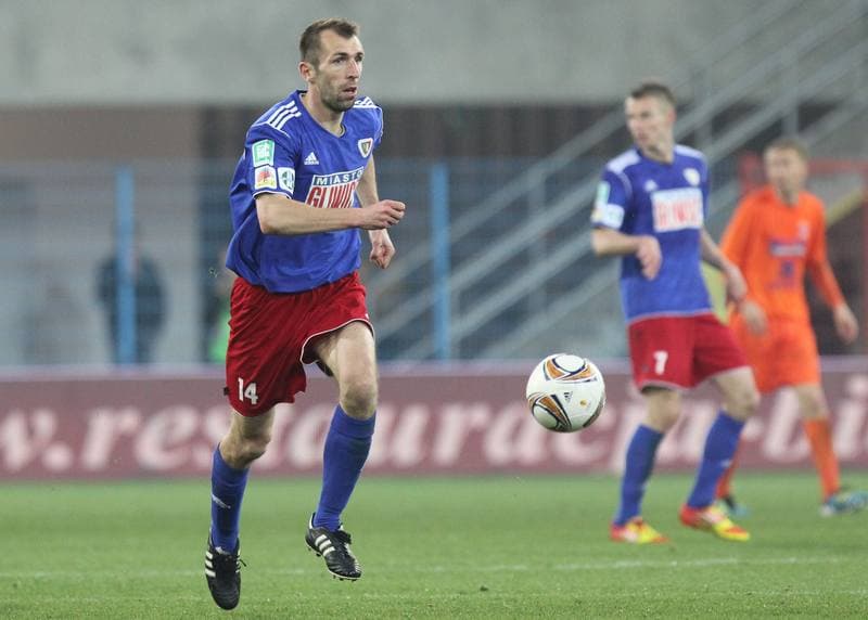 Football. I liga. Piast Gliwice - Termalica Bruk-Bet Nieciecza. 13.04.2012