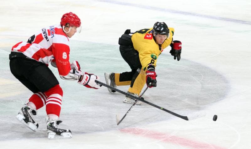 Ice Hockey. Polska Hokej Liga. HC GKS Katowice - Comarch Cracovia Krakow. 15.10.2013